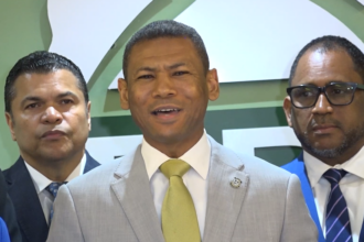 Fuerza del Pueblo cuestiona aumento de combustibles y acusa al Gobierno de incumplir promesas