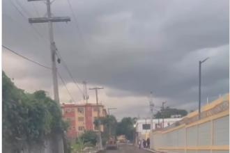 Denuncian deterioro de calle frente a escuela en Cancino