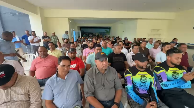 Productores porcinos exigen freno a importaciones y amenazan con protestas