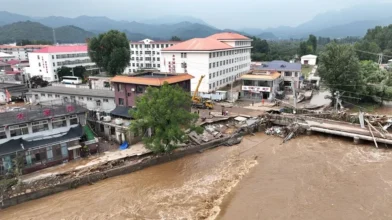 Inundaciones obligan a evacuar a miles de personas en el sur de China