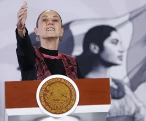 Sheinbaum abre las puertas a Petro para impartir conferencias en México