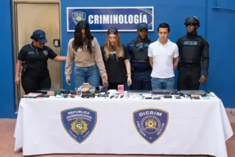 Aplazan para el martes coerción contra tres colombianos acusados de sedar y robar a hombres