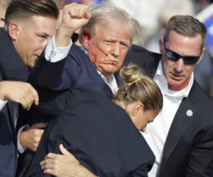 Trump atribuye el intento de asesinato que sufrió en 2024 a un «complot de los demócratas»