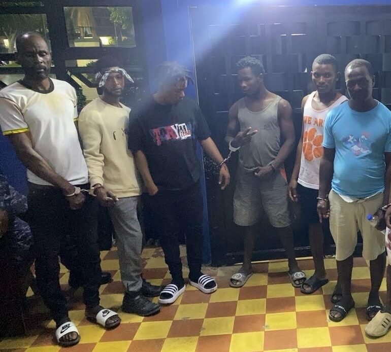 Operativo en Sánchez Ramírez deja 21 haitianos detenidos por situación migratoria irregular