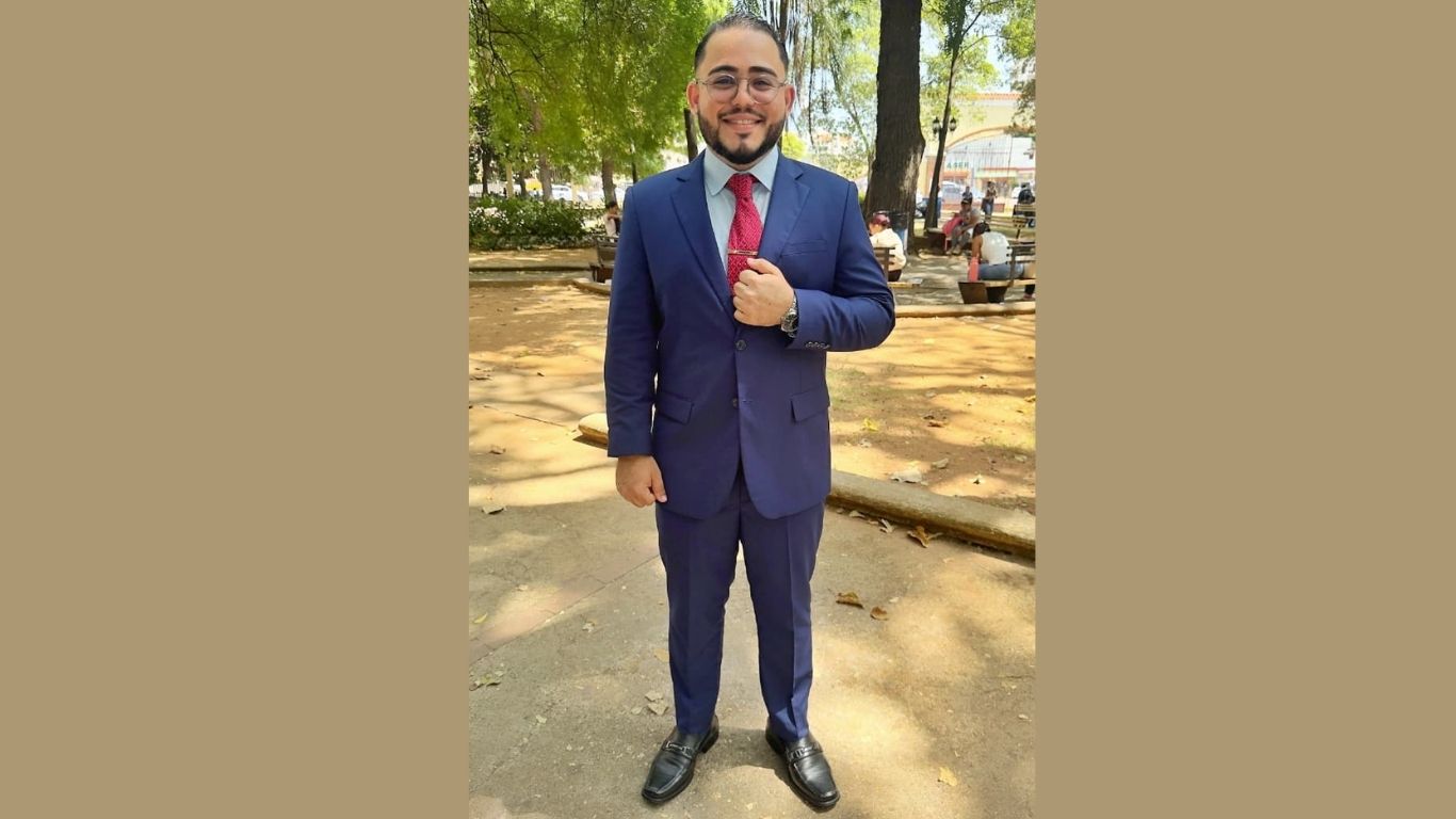 Arnaldo Guillén presenta formalmente su renuncia al FESD-16