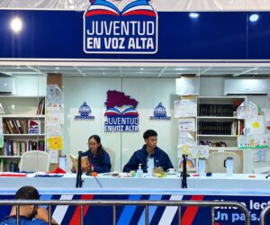 ¡Van por más! Jóvenes dominicanos que lograron Guinness World Records quieren alcanzar las 500 horas de lectura continua