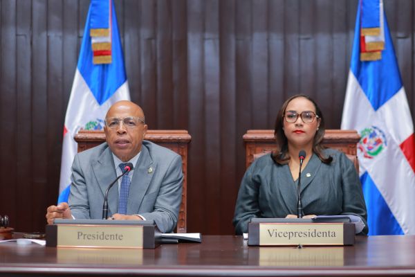 Diputados completan Comisión Bicameral que estudiará proyecto de ley orgánica de la Policía Nacional