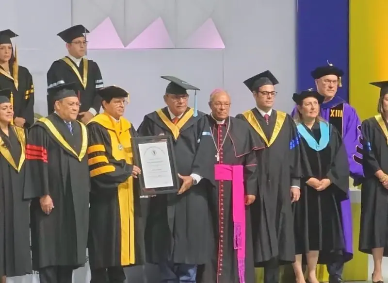 Miguel Franjul, reconocido como profesor honorífico por la PUCMM