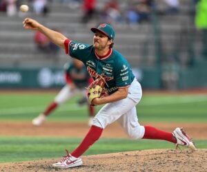 Trevor Bauer acuerda con las Estrellas Orientales para la próxima temporada de LIDOM