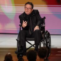 Michael J. Fox recibe premio humanitario en los Emmy 2026 por su lucha contra el Parkinson
