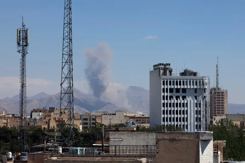 Irán reporta 18 muertos y 142 heridos por ataques de Estados Unidos