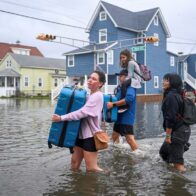 Nor’easter provoca inundaciones y apagones en la costa este de Estados Unidos