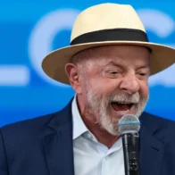 Lula acusa a los Bolsonaro de estar detrás de los casos de corrupción que sacuden Brasil