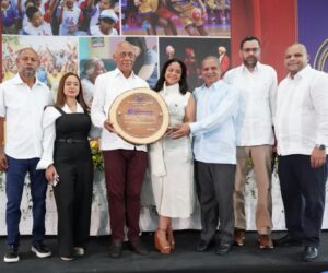 Club Mauricio Báez celebra 63 años de fundación con emotivo reconocimiento a Boyón Domínguez