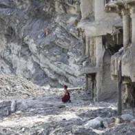 Nepal necesita más de 4.700 millones para la reconstrucción del país tras la riada, según sus cálculos