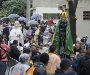 Noticia falsa sobre la Virgen de Aparecida y Flávio Bolsonaro desata choque en Brasil