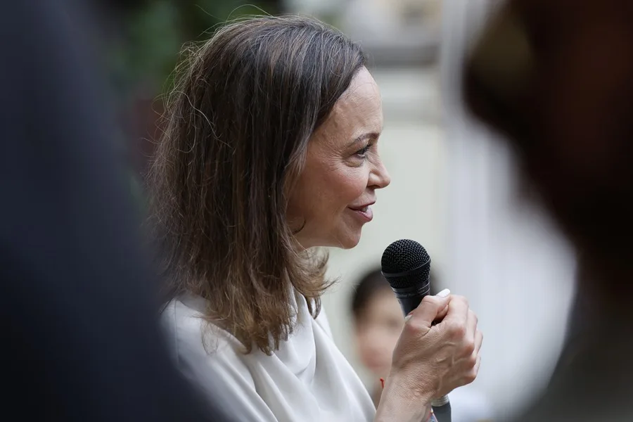 Impiden tres nuevos intentos de María Corina Machado de volver a Venezuela, dice su equipo