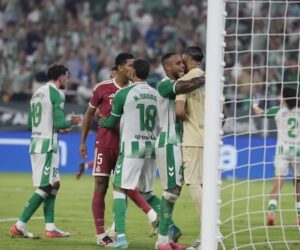 El Real Betis vence al Real Madrid con Parrott y Valles como figuras