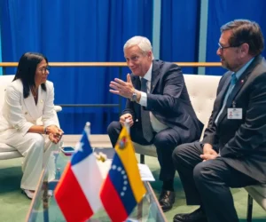 El presidente de Chile dice que respalda la reconstrucción de Venezuela tras reunión con Delcy Rodríguez