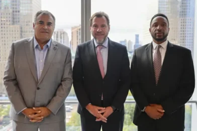 España plantea una colaboración en Nueva York en digitalización de los puertos y descarbonización