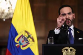 "Viva Cristo Rey", el lema de De la Espriella que abre el debate sobre política y religión