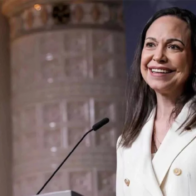 Hija de María Corina Machado recoge en Nueva York premio al liderazgo concedido a su madre