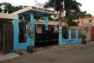 Junta Municipal de La Victoria aclara vínculo laboral de señalado en caso de esposa de Julián Oro