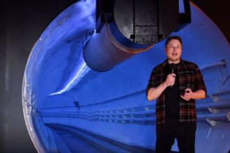 Elon Musk anuncia túnel Hyperloop para viajar a más de 300 km/h