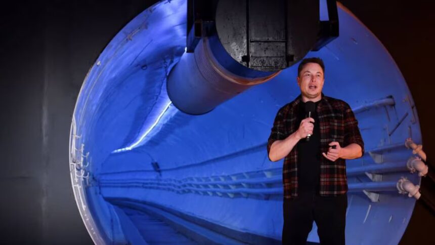 Elon Musk anuncia túnel Hyperloop para viajar a más de 300 km/h