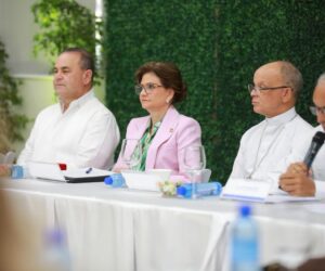 Raquel Peña escucha sectores productivos de SFM y acuerda seguimiento a proyectos