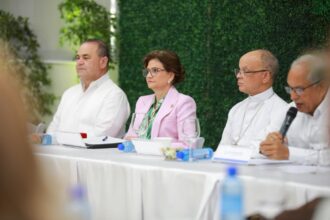 Raquel Peña escucha sectores productivos de SFM y acuerda seguimiento a proyectos