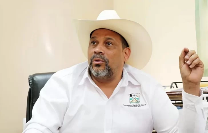 Santiago Riverón afirma que haitianos “solo sirven para recoger la basura”