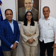 La senadora de Azua, Lía Díaz de Díaz, y el exsenador César Augusto Díaz Filpo sostuvieron una reunión con el director de Movilidad Escolar, ingeniero Luis Felipe Cartagena.