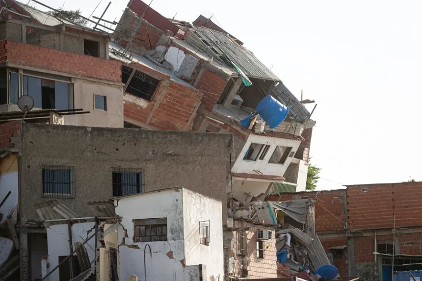 Gobierno entrega 709 viviendas en Venezuela a afectados por terremotos