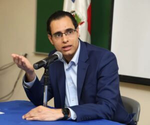 Economista Juan Ariel Jiménez sobre PISA 2025: “En algunos temas estamos peores que países en guerra como Palestina y Líbano”