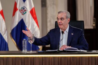 Oposición dudAbinader dispone divulgación de auditorías de la Contraloría desde octubrea que Abinader complete el 80 % de las obras antes de finalizar mandato