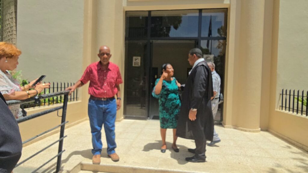 Tribunal aplaza para noviembre audiencia por conflicto de terrenos en La Romana