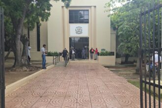 Tribunal aplaza para noviembre audiencia por conflicto de terrenos en La Romana