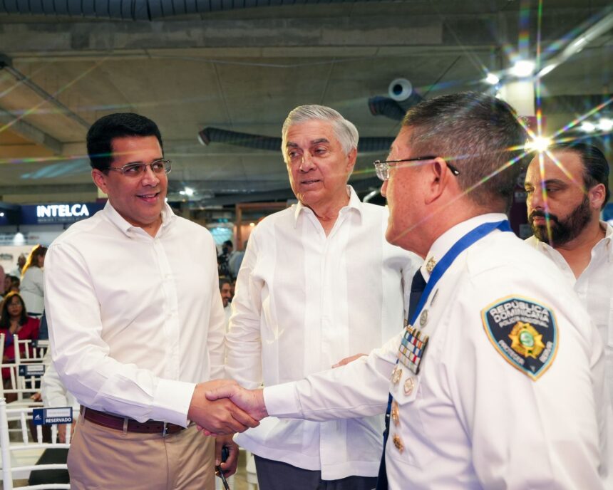 David Collado descarta salida inmediata de Turismo y destaca legado de obras públicas