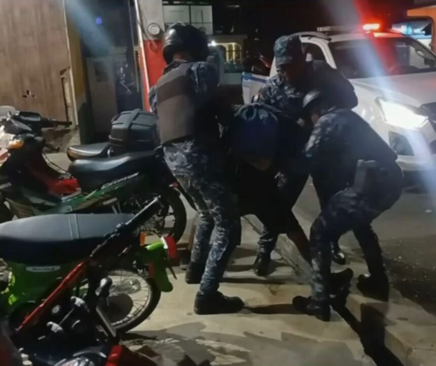 Denuncian presunta agresión policial durante apresamiento de un ciudadano en Jarabacoa