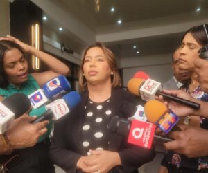 Diputada impulsa proyecto obligaría a las ARS a acumular fondos para medicamentos