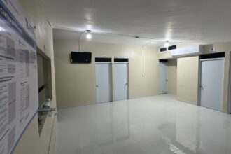 Alcaldesa Ana Reyes exhibe avances del nuevo Centro de Diagnóstico de Las Galeras