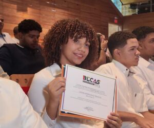 Jóvenes becados por ITLA apuestan a la inteligencia artificial, ciberseguridad y multimedia