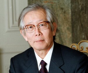 Muere a los 90 años Hideki Shirakawa, Nobel de Química por revolucionar los polímeros conductores