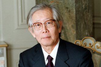Muere a los 90 años Hideki Shirakawa, Nobel de Química por revolucionar los polímeros conductores