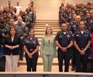 Policía Nacional y Ministerio de la Mujer movilizan a 300 hombres para prevenir violencia contra las mujeres