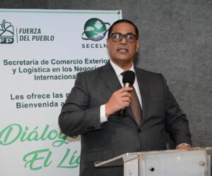 Fuerza del Pueblo emplaza a la DGA a demostrar destino de 3,900 contenedores Haití