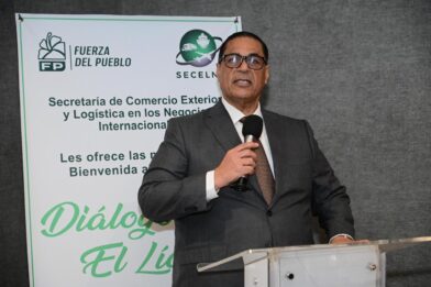 FP emplaza a la DGA a demostrar el destino de 3,900 contenedores en tránsito hacia Haití