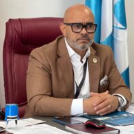 Darío Contreras advierte que sus servicios son gratuitos y llama a denunciar cobros indebidos