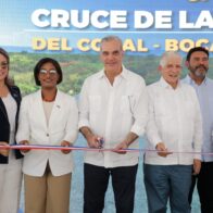 Abinader inaugura carretera de Boca de Chavón tras 25 años de espera